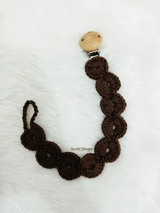 ⁦Crochet Brown Pacifier⁩ - الصورة ⁦2⁩