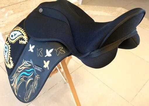 Wings of Freedom: Hand-Painted Artistic Saddle - Image 2