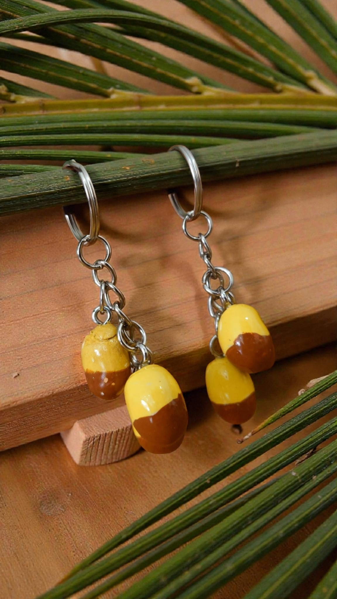 Dates Keychain ميدالية حبات الرطب